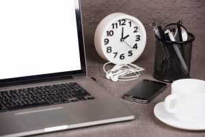 Cumplimiento legal en el registro horario para empresas seguras